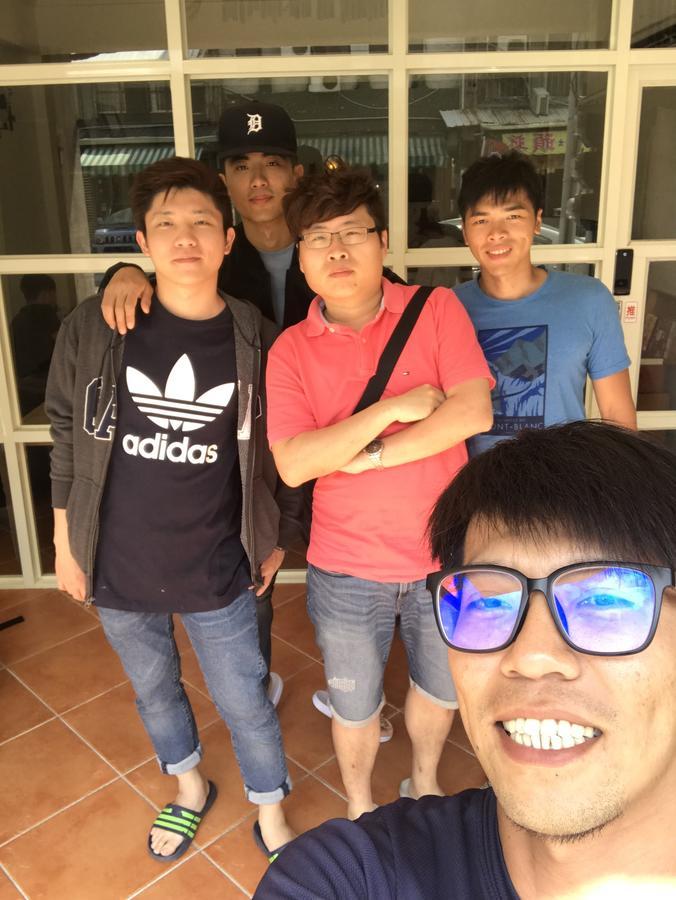履舍民宿footinn Taitung Bagian luar foto